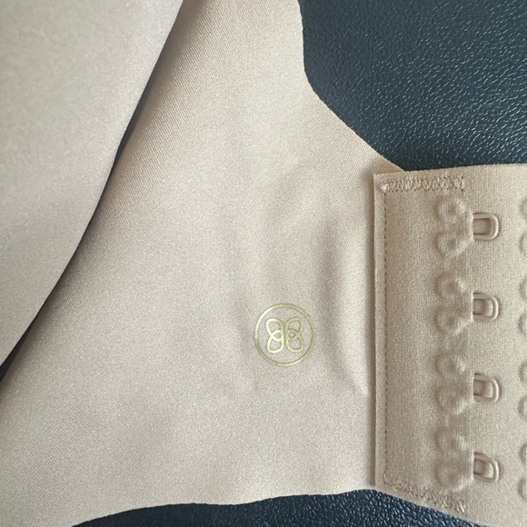 Sold HoneyLove CrossOver wireless Bra tan size 3X NWT - Picture 4 of 6